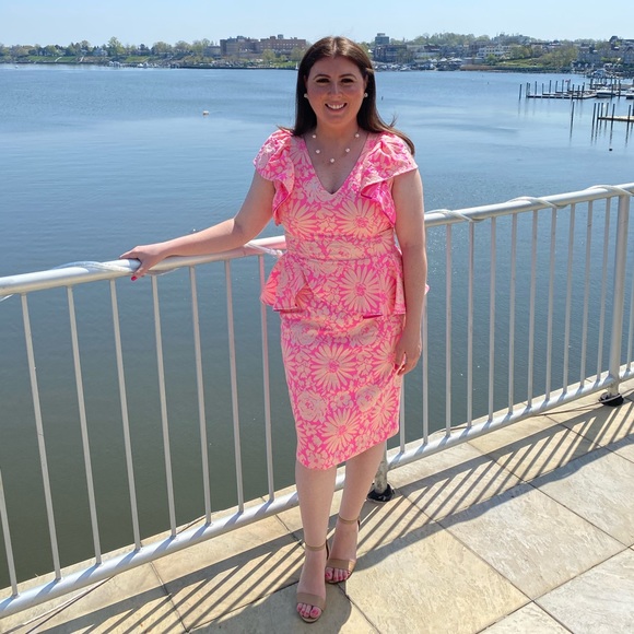 About Me! 🩷 - Picture 1 of 1